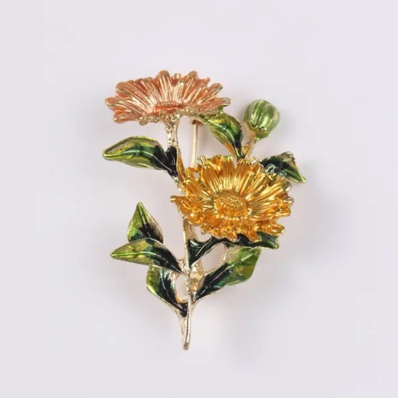 NWOT - Lovely Autumn Chrysanthemum Brooch - Picture 3 of 9